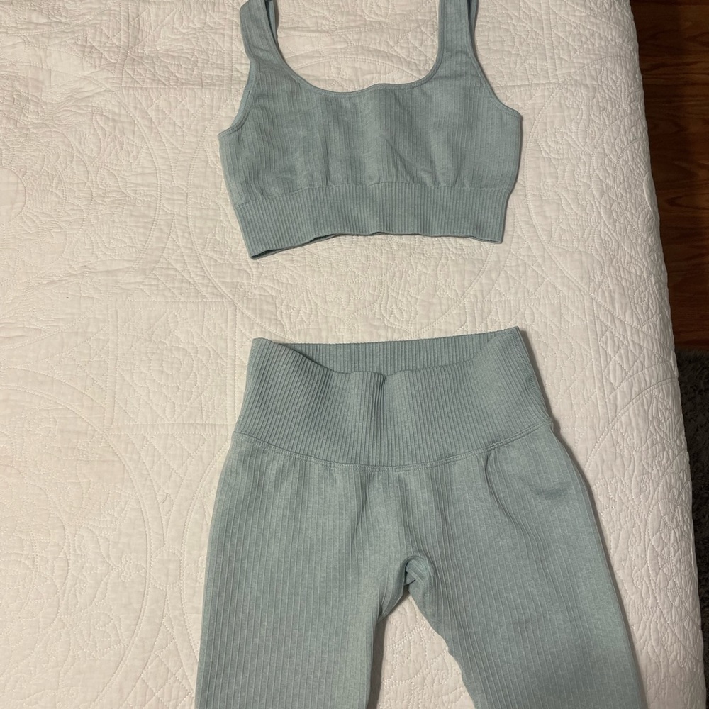 Amazon workout set
